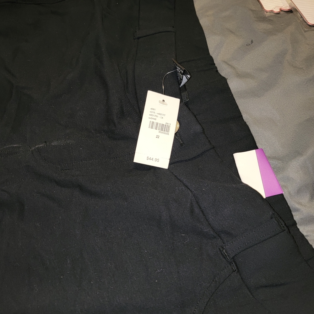 Pants - Picture 4 of 8